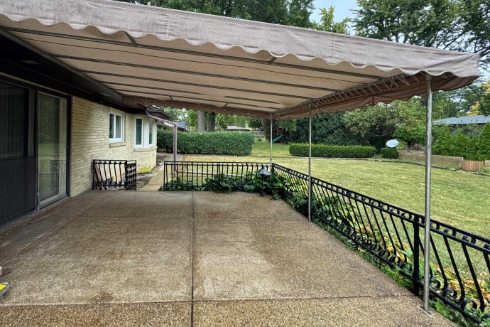 1461 williamsburg, ROCKFORD, Illinois 61107, 2 Bedrooms Bedrooms, ,3 BathroomsBathrooms,House,For Sale,williamsburg,202506325