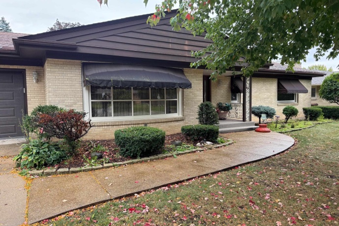 1461 williamsburg, ROCKFORD, Illinois 61107, 2 Bedrooms Bedrooms, ,3 BathroomsBathrooms,House,For Sale,williamsburg,202506325