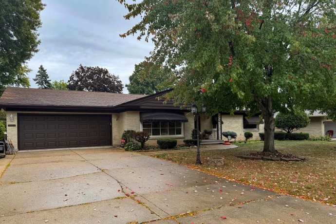 1461 williamsburg, ROCKFORD, Illinois 61107, 2 Bedrooms Bedrooms, ,3 BathroomsBathrooms,House,For Sale,williamsburg,202506325