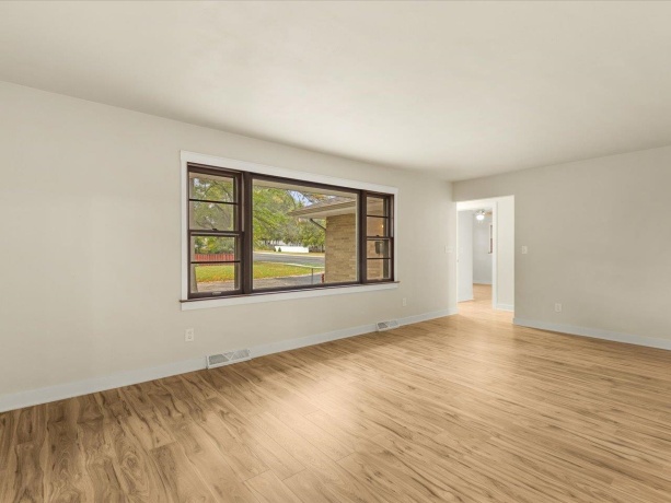 3633 Court, ROCKFORD, Illinois 61103, 3 Bedrooms Bedrooms, ,1 BathroomBathrooms,House,For Sale,Court,202506559