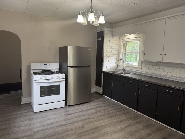 625 16th, ROCKFORD, Illinois 61104, 2 Bedrooms Bedrooms, ,2 BathroomsBathrooms,House,For Sale,16th,202504623