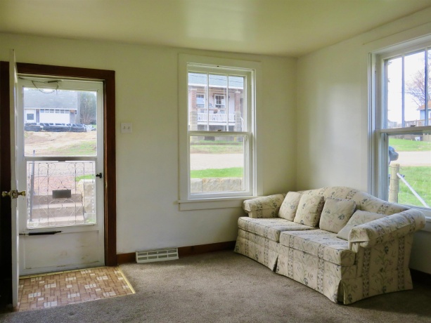 236 Hickory Street, GALENA, Illinois 61036, 1 Bedroom Bedrooms, ,1 BathroomBathrooms,House,For Sale,Hickory Street,202502314