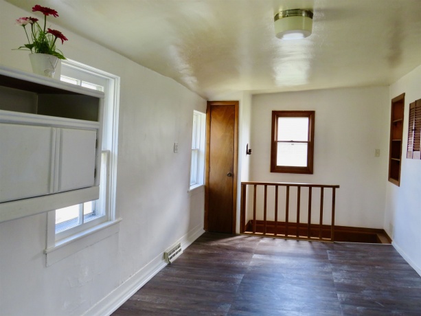 236 Hickory Street, GALENA, Illinois 61036, 1 Bedroom Bedrooms, ,1 BathroomBathrooms,House,For Sale,Hickory Street,202502314