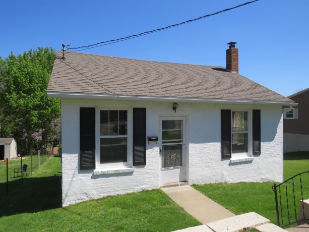 236 Hickory Street, GALENA, Illinois 61036, 1 Bedroom Bedrooms, ,1 BathroomBathrooms,House,For Sale,Hickory Street,202502314