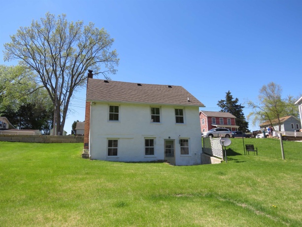 236 Hickory Street, GALENA, Illinois 61036, 1 Bedroom Bedrooms, ,1 BathroomBathrooms,House,For Sale,Hickory Street,202502314