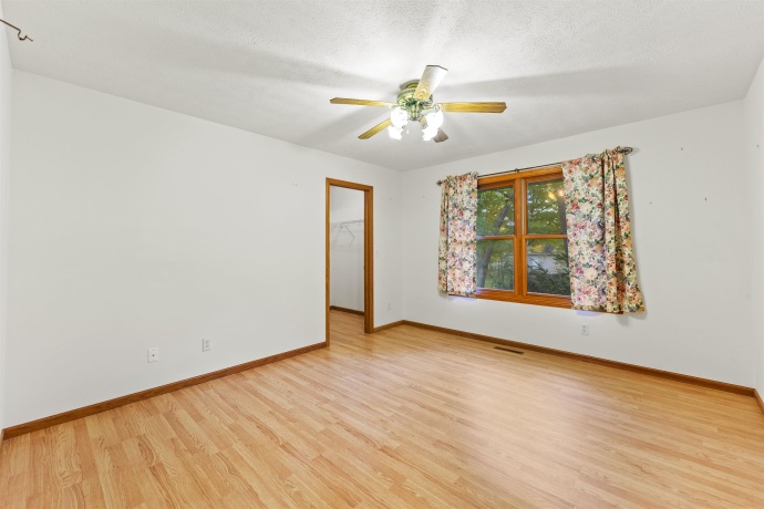 2216 Gainsboro, LAKE SUMMERSET, Illinois 61019, 3 Bedrooms Bedrooms, ,2 BathroomsBathrooms,House,For Sale,Gainsboro,202506561