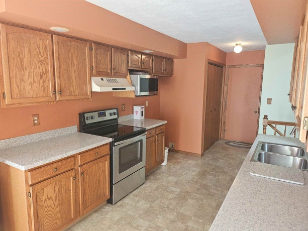 108 SEQUOYAH, POPLAR GROVE, Illinois 61065, 3 Bedrooms Bedrooms, ,2 BathroomsBathrooms,House,For Sale,SEQUOYAH,202506563