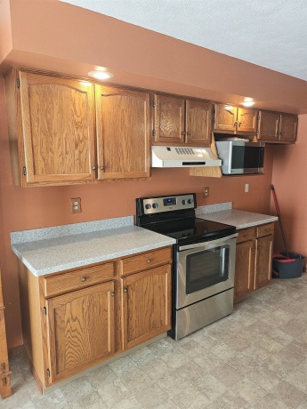 108 SEQUOYAH, POPLAR GROVE, Illinois 61065, 3 Bedrooms Bedrooms, ,2 BathroomsBathrooms,House,For Sale,SEQUOYAH,202506563