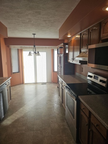 108 SEQUOYAH, POPLAR GROVE, Illinois 61065, 3 Bedrooms Bedrooms, ,2 BathroomsBathrooms,House,For Sale,SEQUOYAH,202506563