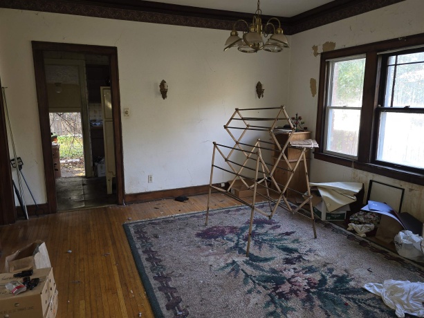 19 Pershing, FREEPORT, Illinois 61032, 3 Bedrooms Bedrooms, ,2 BathroomsBathrooms,House,For Sale,Pershing,202506565