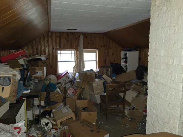 19 Pershing, FREEPORT, Illinois 61032, 3 Bedrooms Bedrooms, ,2 BathroomsBathrooms,House,For Sale,Pershing,202506565