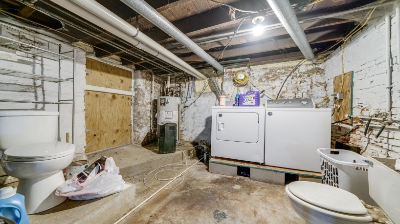 402 Walnut, FREEPORT, Illinois 61032, 3 Bedrooms Bedrooms, ,1 BathroomBathrooms,House,For Sale,Walnut,202506568