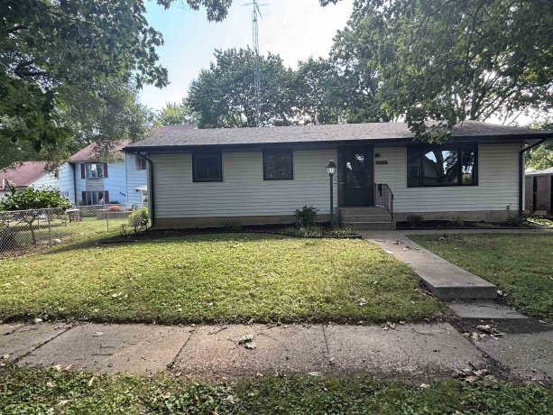 308 Marshall, BELVIDERE, Illinois 61008, 3 Bedrooms Bedrooms, ,2 BathroomsBathrooms,House,For Sale,Marshall,202505471