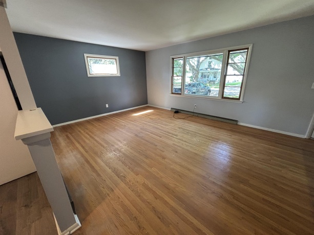 308 Marshall, BELVIDERE, Illinois 61008, 3 Bedrooms Bedrooms, ,2 BathroomsBathrooms,House,For Sale,Marshall,202505471