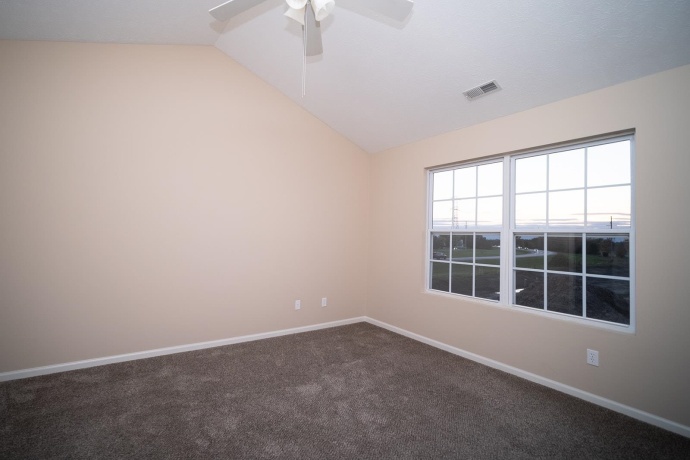 600 Clayton, SYCAMORE, Illinois 60178, 2 Bedrooms Bedrooms, ,2 BathroomsBathrooms,Condominium,For Sale,Clayton,202506577