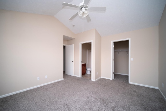 600 Clayton, SYCAMORE, Illinois 60178, 2 Bedrooms Bedrooms, ,2 BathroomsBathrooms,Condominium,For Sale,Clayton,202506577