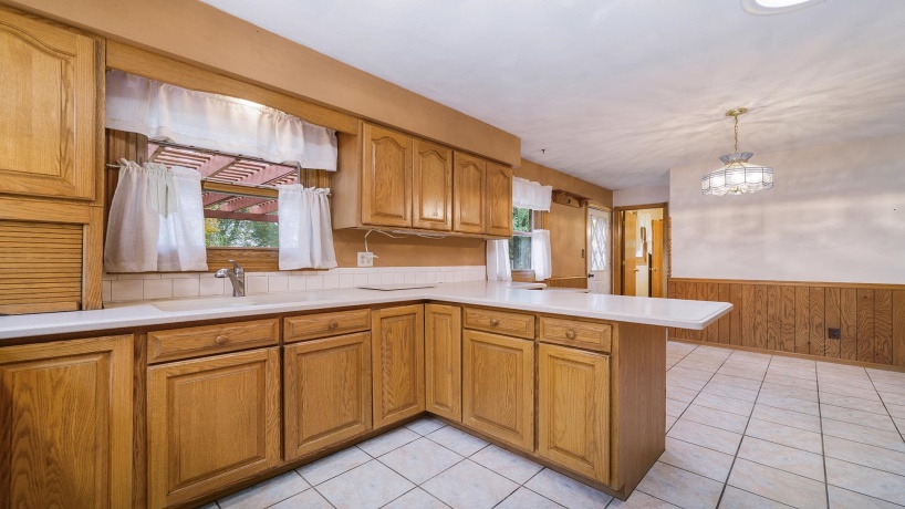 5653 Fox, SOUTH BELOIT, Illinois 61080, 3 Bedrooms Bedrooms, ,1 BathroomBathrooms,House,For Sale,Fox,202506578