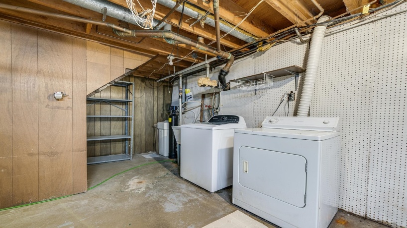 5653 Fox, SOUTH BELOIT, Illinois 61080, 3 Bedrooms Bedrooms, ,1 BathroomBathrooms,House,For Sale,Fox,202506578