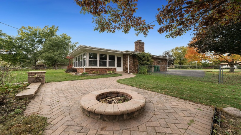 5653 Fox, SOUTH BELOIT, Illinois 61080, 3 Bedrooms Bedrooms, ,1 BathroomBathrooms,House,For Sale,Fox,202506578