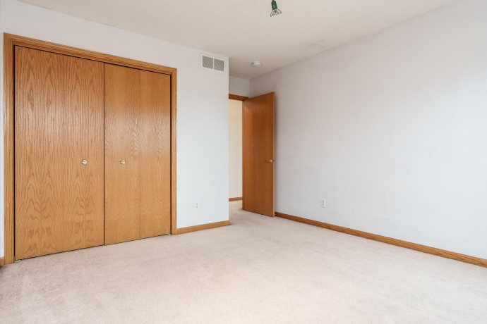 5166 HUBBARD, BYRON, Illinois 61010, 4 Bedrooms Bedrooms, ,2 BathroomsBathrooms,House,For Sale,HUBBARD,202506582