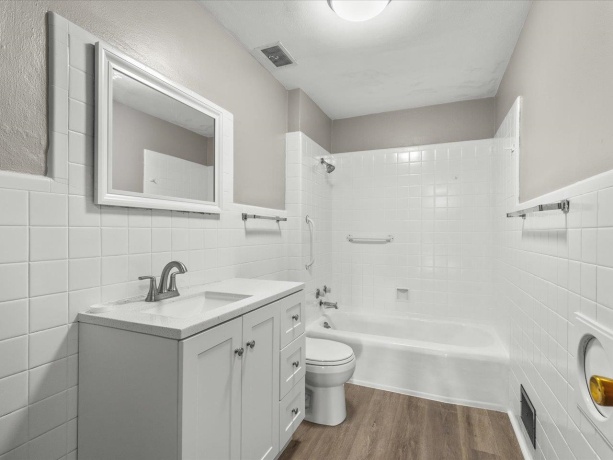 820 Cottage Grove, ROCKFORD, Illinois 61103, ,3 - 4 Units,For Sale,Cottage Grove,202506588