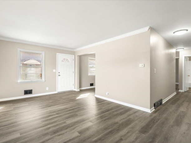 820 Cottage Grove, ROCKFORD, Illinois 61103, ,3 - 4 Units,For Sale,Cottage Grove,202506588