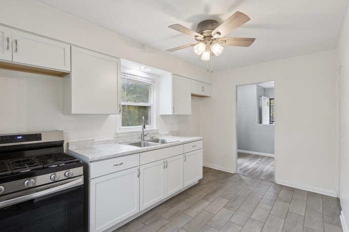 406 Independence, ROCKFORD, Illinois 61102, 3 Bedrooms Bedrooms, ,1 BathroomBathrooms,House,For Sale,Independence,202506594