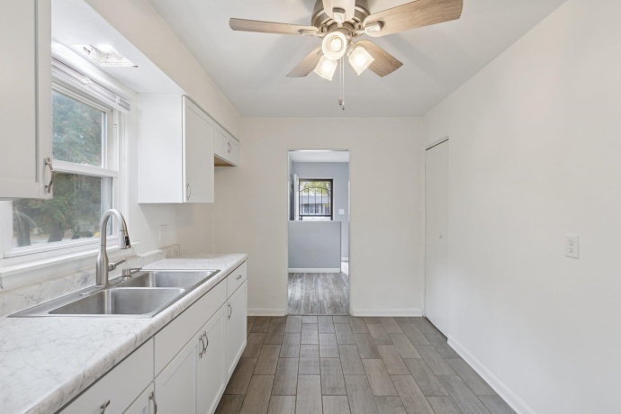 406 Independence, ROCKFORD, Illinois 61102, 3 Bedrooms Bedrooms, ,1 BathroomBathrooms,House,For Sale,Independence,202506594