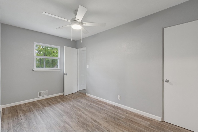 406 Independence, ROCKFORD, Illinois 61102, 3 Bedrooms Bedrooms, ,1 BathroomBathrooms,House,For Sale,Independence,202506594