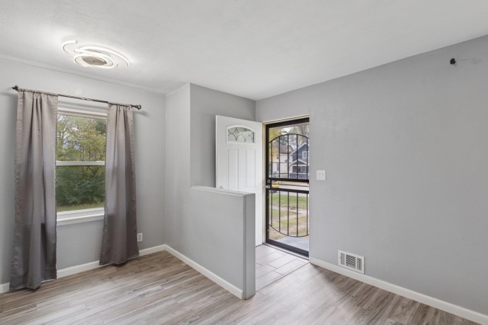 406 Independence, ROCKFORD, Illinois 61102, 3 Bedrooms Bedrooms, ,1 BathroomBathrooms,House,For Sale,Independence,202506594