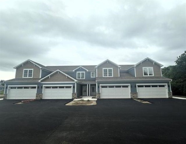 3154 Bartells, BELOIT, Wisconsin 53511, 3 Bedrooms Bedrooms, ,2 BathroomsBathrooms,Condominium,For Sale,Bartells,202506591