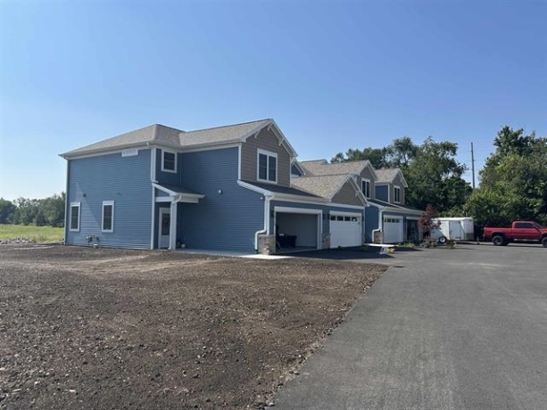 3150 Bartells, BELOIT, Wisconsin 53511, 3 Bedrooms Bedrooms, ,2 BathroomsBathrooms,Condominium,For Sale,Bartells,202506592