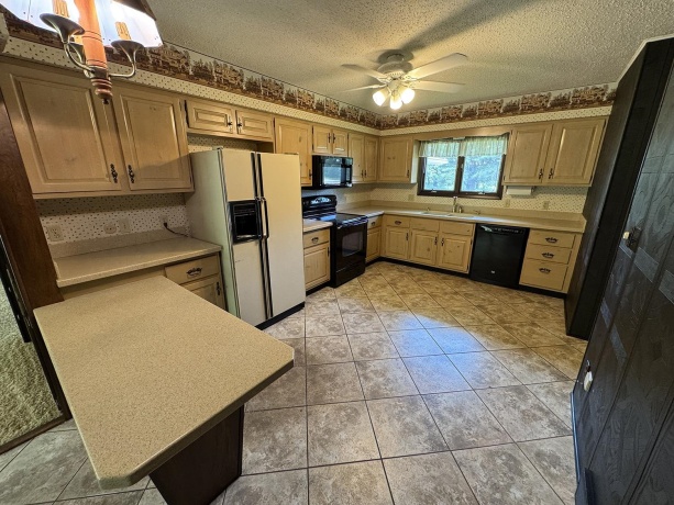 4976 Pheasant, THOMSON, Illinois 61285, 2 Bedrooms Bedrooms, ,2 BathroomsBathrooms,House,For Sale,Pheasant,202502547