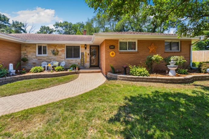 1934 Philip, DIXON, Illinois 61021, 4 Bedrooms Bedrooms, ,2 BathroomsBathrooms,House,For Sale,Philip,202503938