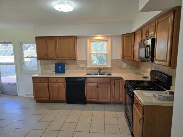 2924 CASCADE, ROCKFORD, Illinois 61109, 3 Bedrooms Bedrooms, ,1 BathroomBathrooms,House,For Sale,CASCADE,202506631