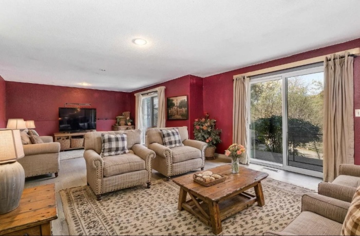 1 Jonquil, GALENA, Illinois 61036, 4 Bedrooms Bedrooms, ,3 BathroomsBathrooms,House,For Sale,Jonquil,202506633