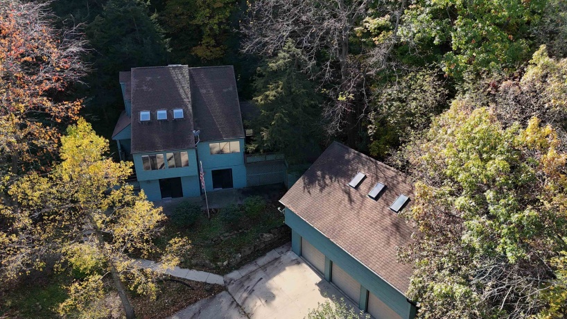 1 Jonquil, GALENA, Illinois 61036, 4 Bedrooms Bedrooms, ,3 BathroomsBathrooms,House,For Sale,Jonquil,202506633