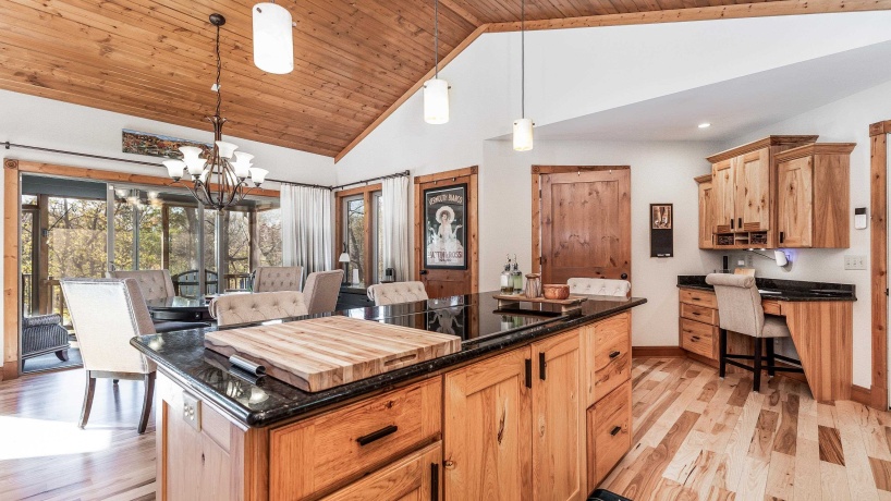 16 Timberline, GALENA, Illinois 61036, 3 Bedrooms Bedrooms, ,3 BathroomsBathrooms,House,For Sale,Timberline,202506641