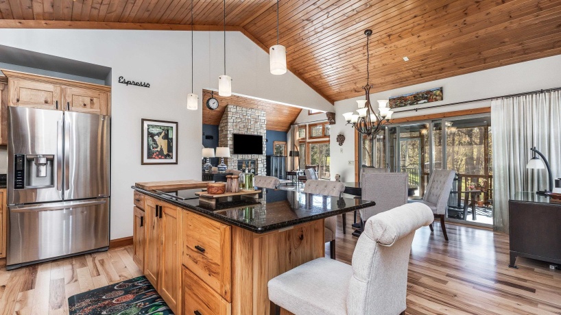 16 Timberline, GALENA, Illinois 61036, 3 Bedrooms Bedrooms, ,3 BathroomsBathrooms,House,For Sale,Timberline,202506641