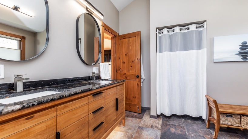 16 Timberline, GALENA, Illinois 61036, 3 Bedrooms Bedrooms, ,3 BathroomsBathrooms,House,For Sale,Timberline,202506641