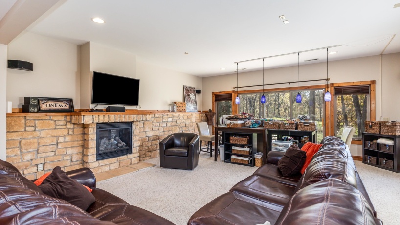 16 Timberline, GALENA, Illinois 61036, 3 Bedrooms Bedrooms, ,3 BathroomsBathrooms,House,For Sale,Timberline,202506641