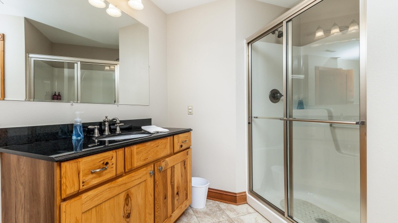 16 Timberline, GALENA, Illinois 61036, 3 Bedrooms Bedrooms, ,3 BathroomsBathrooms,House,For Sale,Timberline,202506641