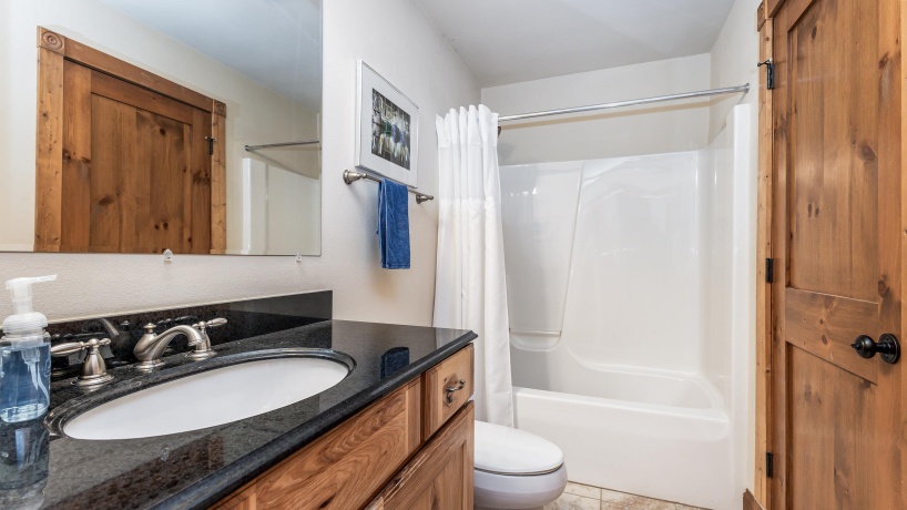 16 Timberline, GALENA, Illinois 61036, 3 Bedrooms Bedrooms, ,3 BathroomsBathrooms,House,For Sale,Timberline,202506641