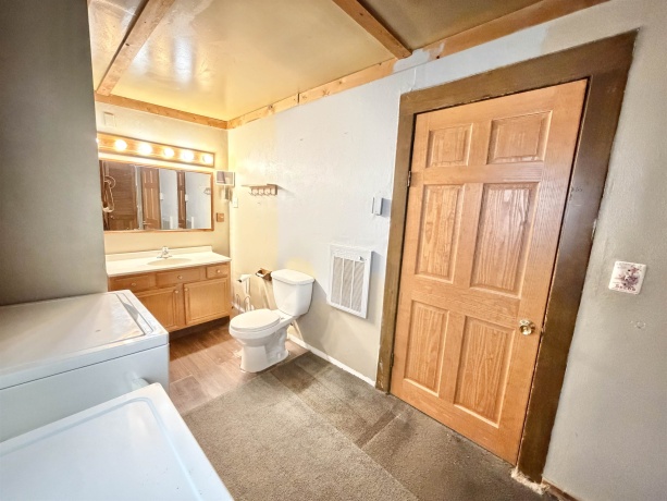 104 Elm, DAVIS JUNCTION, Illinois 61020, 2 Bedrooms Bedrooms, ,1 BathroomBathrooms,House,For Sale,Elm,202506642