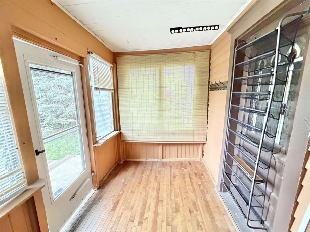 104 Elm, DAVIS JUNCTION, Illinois 61020, 2 Bedrooms Bedrooms, ,1 BathroomBathrooms,House,For Sale,Elm,202506642