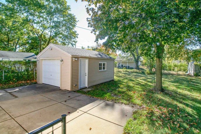 2612 GLENWOOD, ROCKFORD, Illinois 61101, 3 Bedrooms Bedrooms, ,1 BathroomBathrooms,House,For Sale,GLENWOOD,202506649