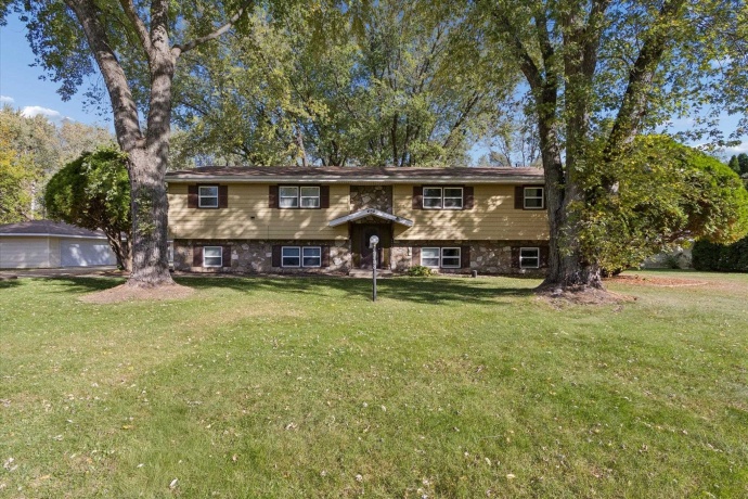 14159 Talcott, SOUTH BELOIT, Illinois 61080, ,3 - 4 Units,For Sale,Talcott,202506655