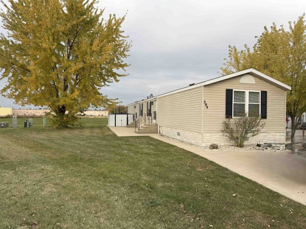 384 Tulip, BELVIDERE, Illinois 61008, 3 Bedrooms Bedrooms, ,2 BathroomsBathrooms,House,For Sale,Tulip,202506654