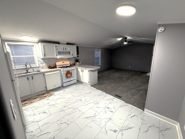 384 Tulip, BELVIDERE, Illinois 61008, 3 Bedrooms Bedrooms, ,2 BathroomsBathrooms,House,For Sale,Tulip,202506654