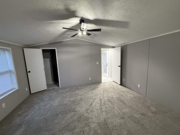 384 Tulip, BELVIDERE, Illinois 61008, 3 Bedrooms Bedrooms, ,2 BathroomsBathrooms,House,For Sale,Tulip,202506654